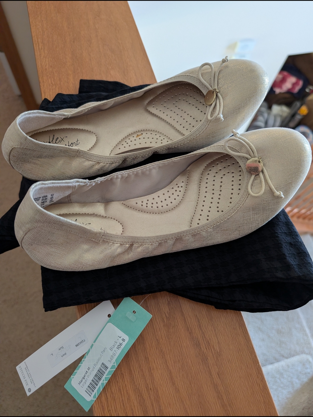 AEROSOLES Neutral Cream Ballet Flats with Bow Detail